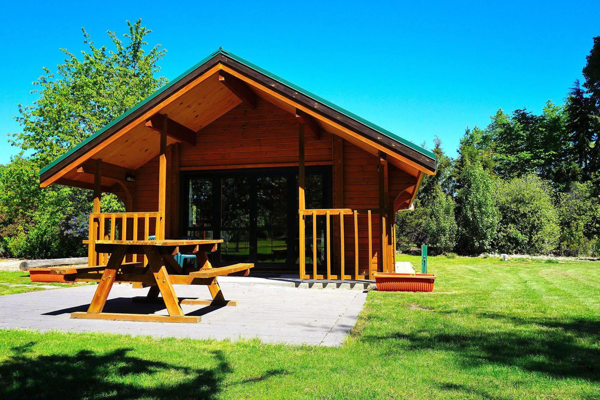 Central Chalets Ltd Alexandra Buitenkant foto