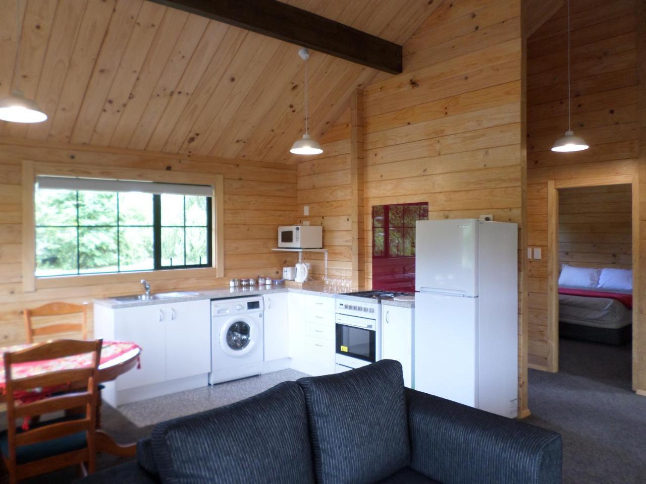 Central Chalets Ltd Alexandra Buitenkant foto